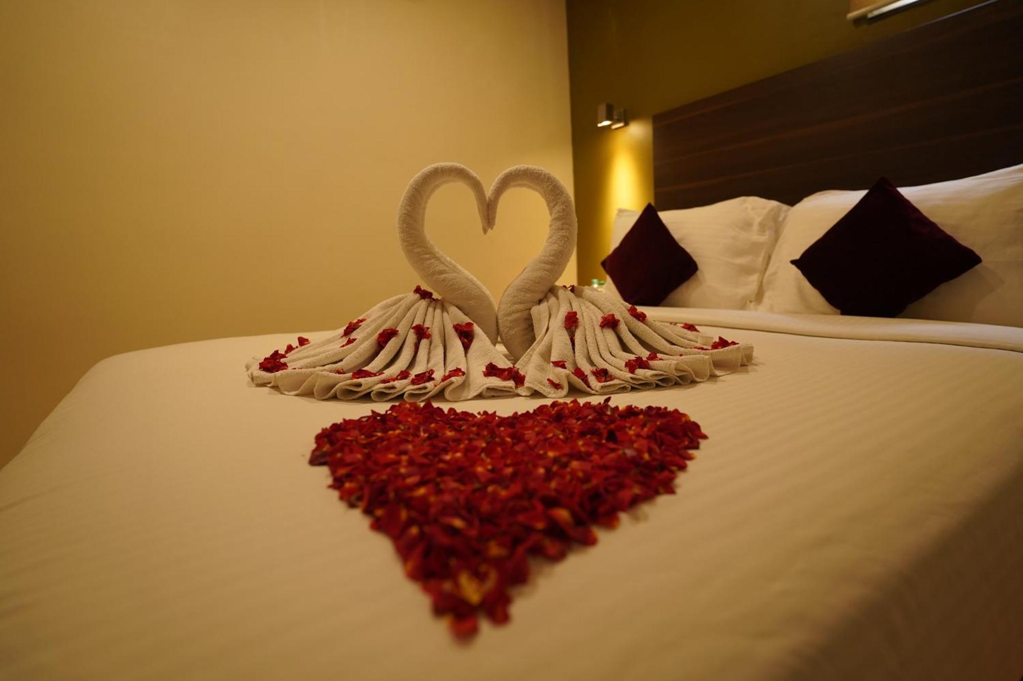 Hotel Metropolis Hubli Luaran gambar
