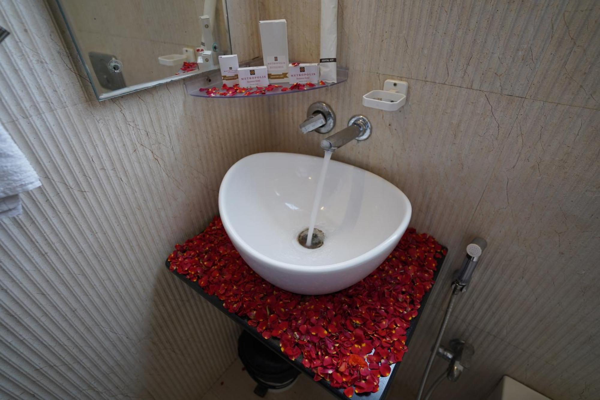 Hotel Metropolis Hubli Luaran gambar