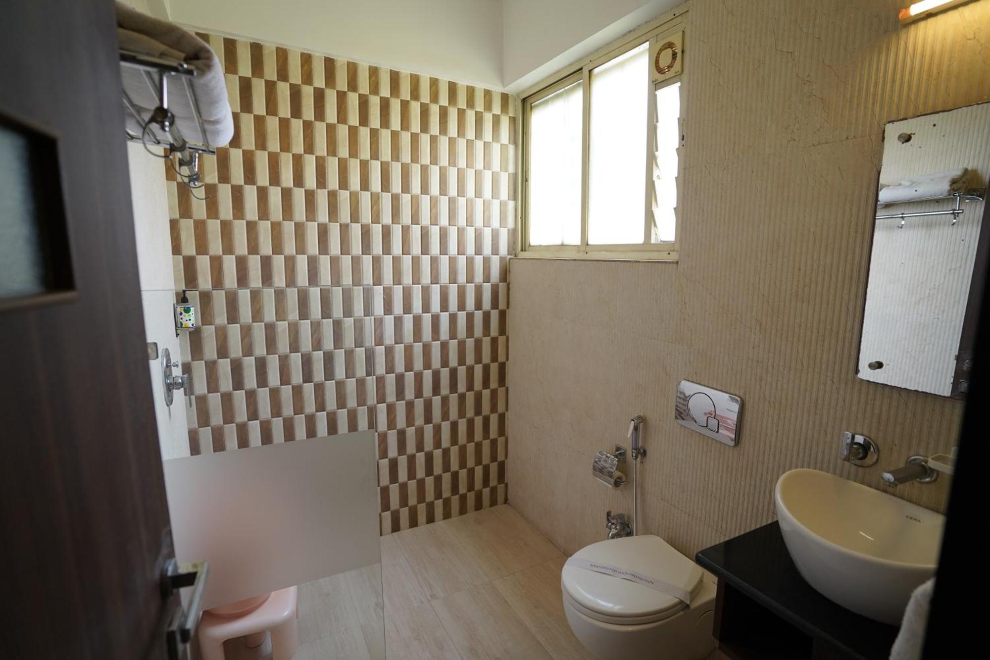 Hotel Metropolis Hubli Luaran gambar